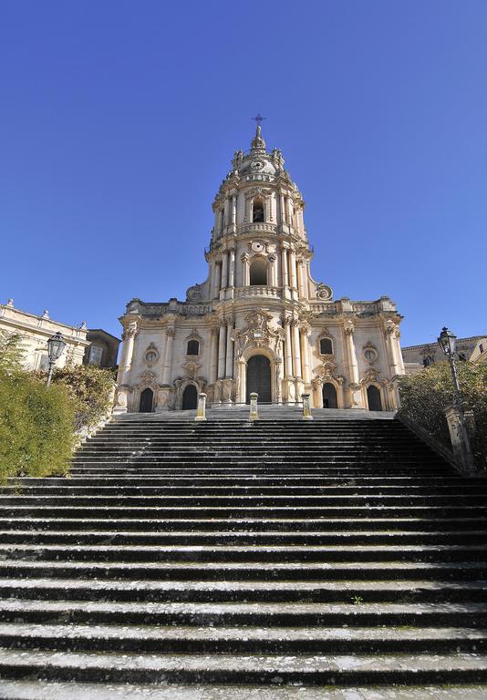 Vacanze Romantiche A Modica Exterior photo